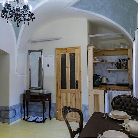 Apartman Charlotte V Dome So Studnou Na Streche Banská Štiavnica Εξωτερικό φωτογραφία